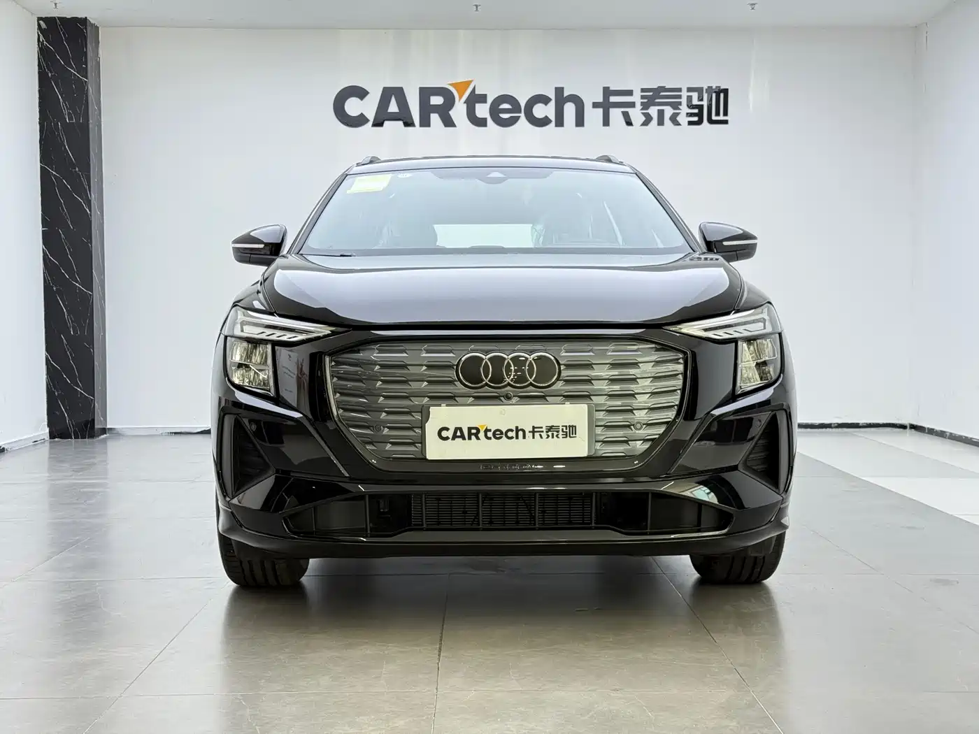 Audi Q5 e-tron 2023 40 e-tron Shining Edition Mecha Package фото 2