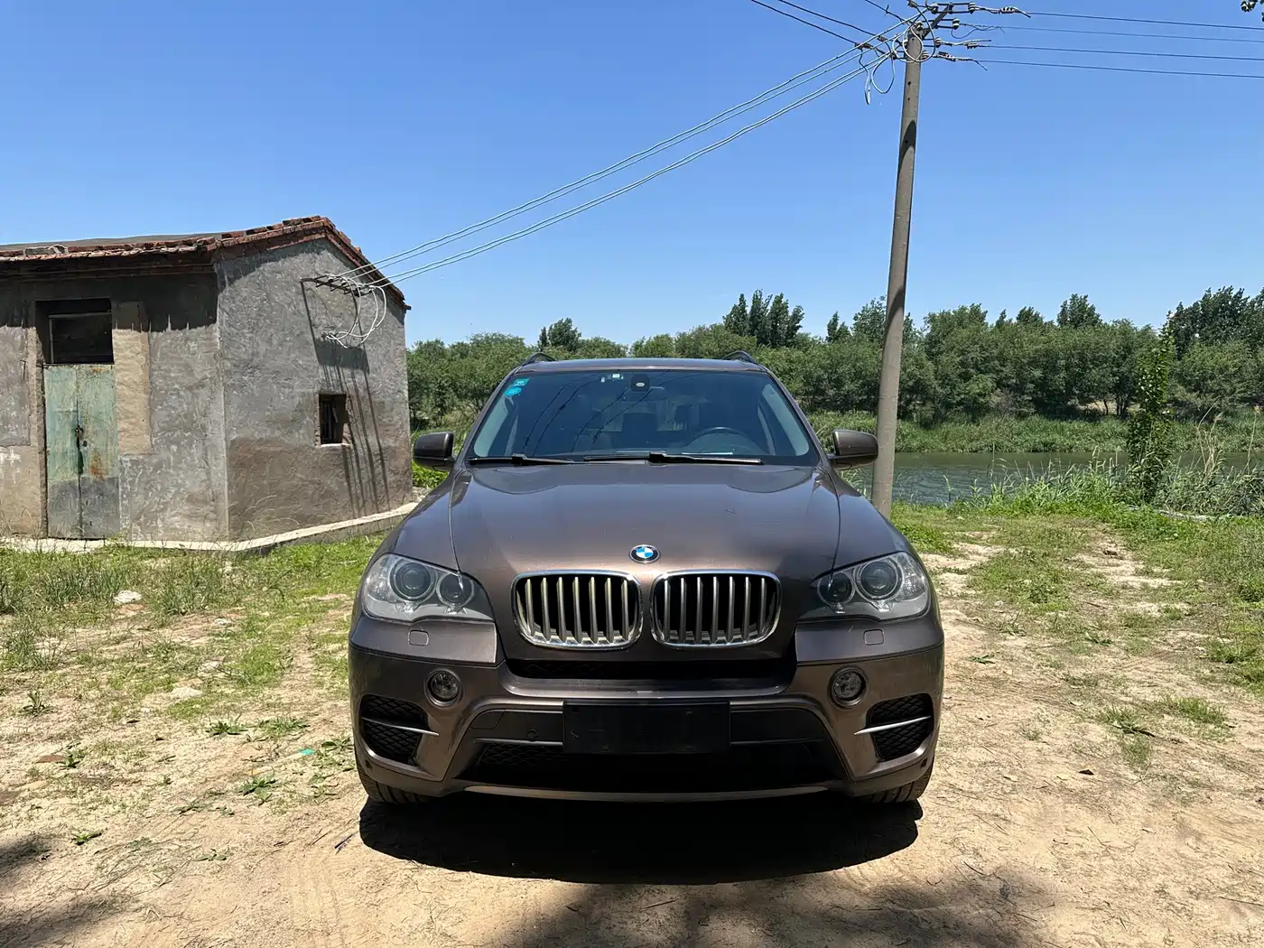 BMW X5 (Import) 2013 xDrive35i Luxury фото 2