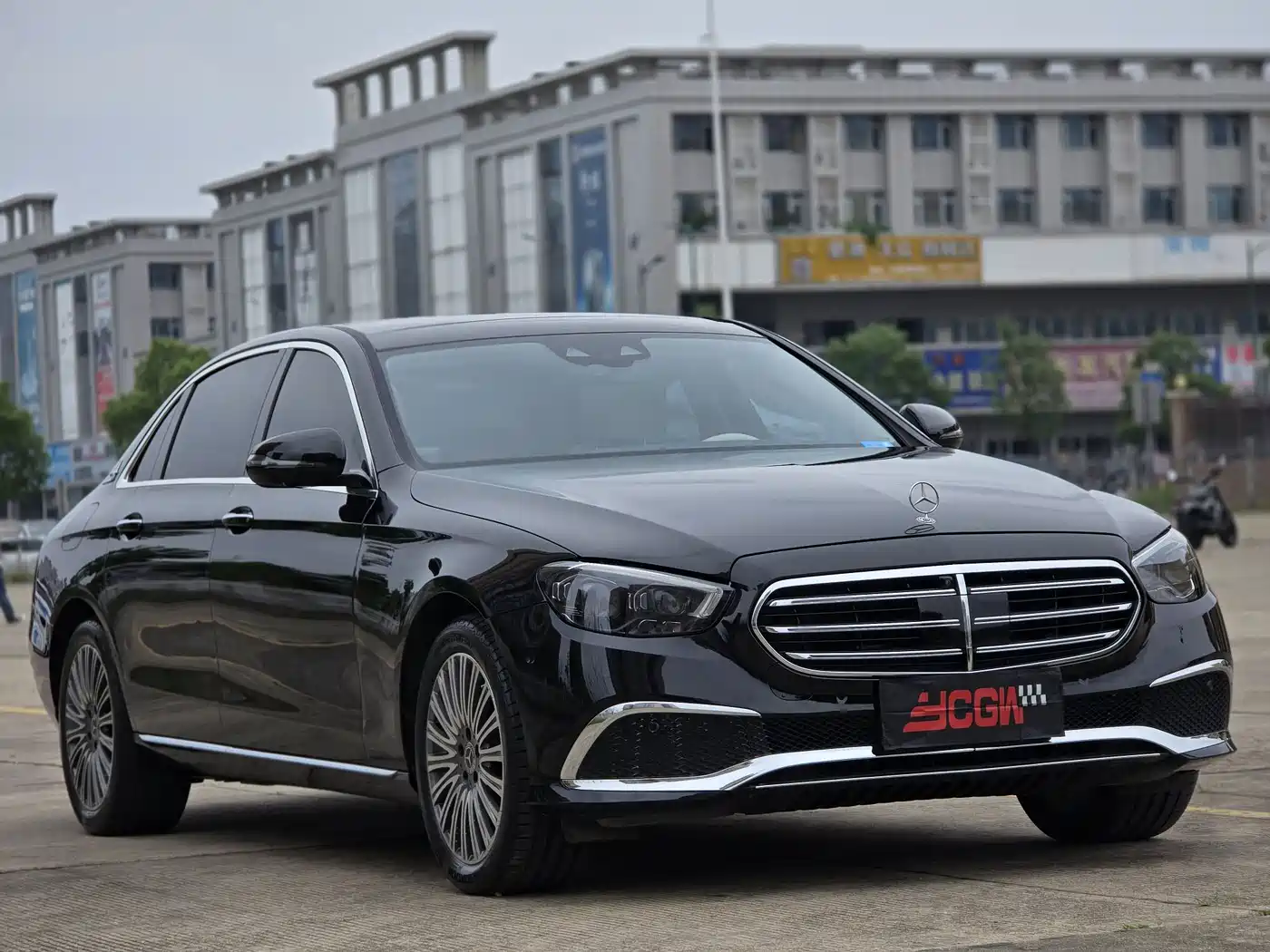 Mercedes-Benz E-Class 2021 Facelift E 300 L Sport Premium фото 3