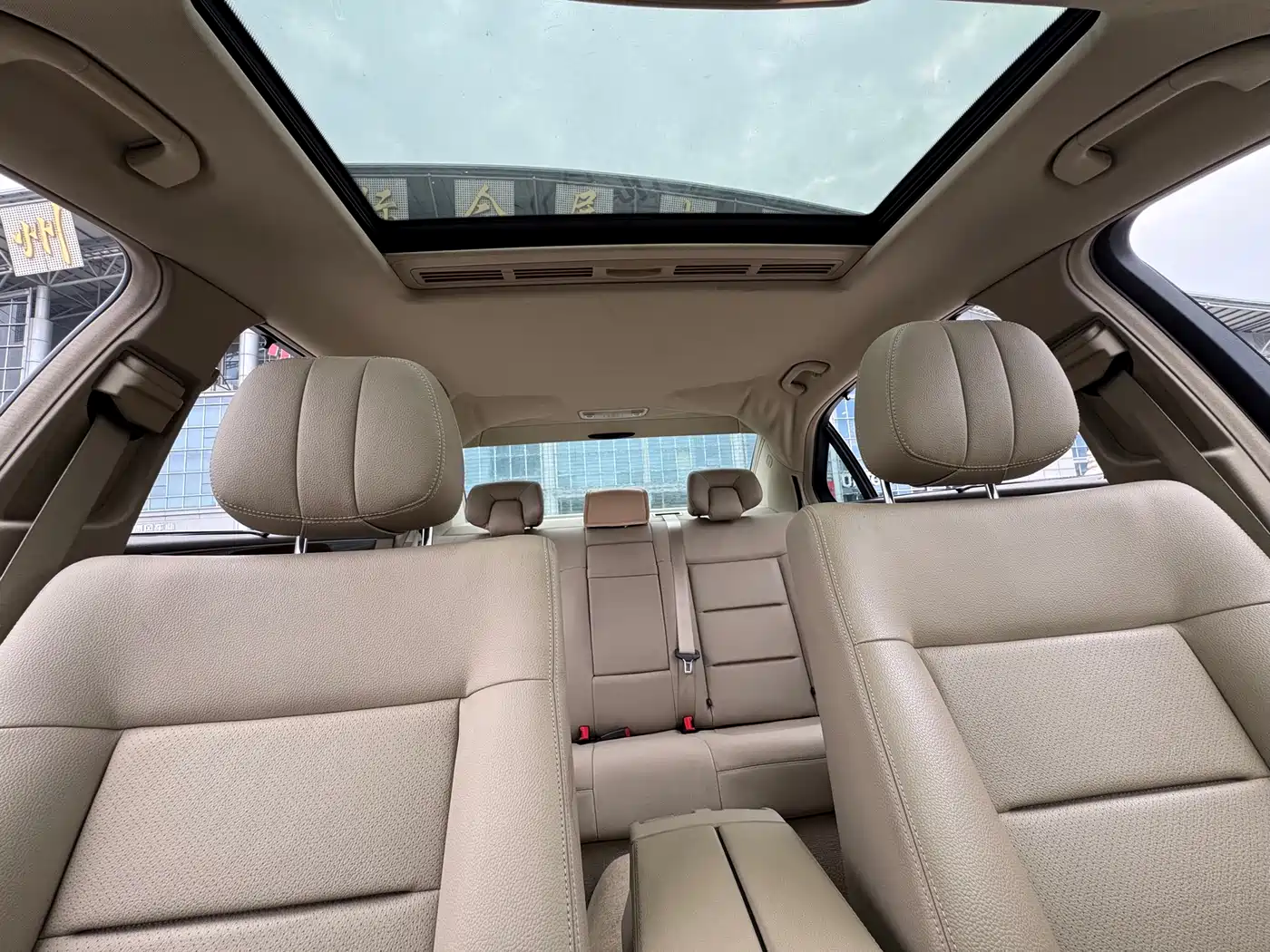 Mercedes-Benz E-Class 2011 E 200 L CGI Elegance фото 26