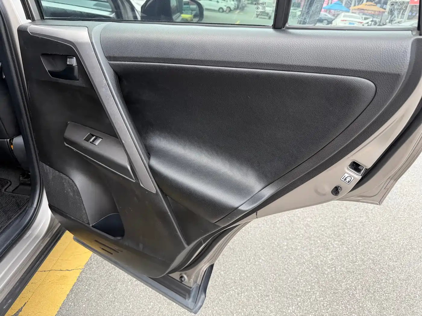 Toyota RAV4 Rongfang 2018 2.0L CVT 2WD Trend X Edition фото 19