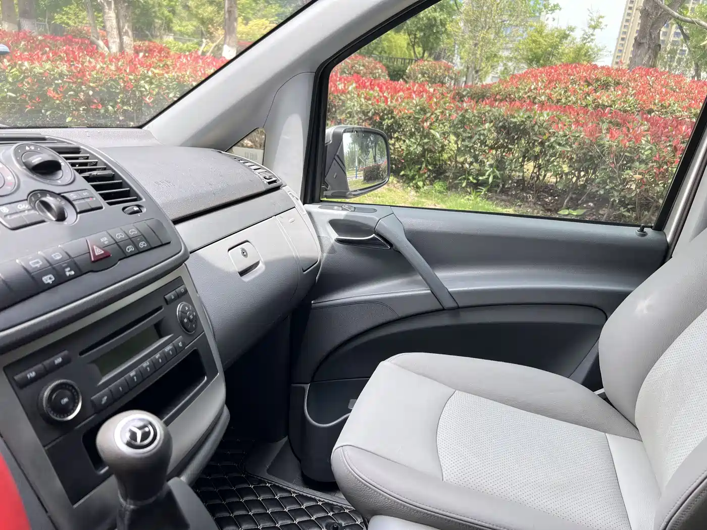 Mercedes-Benz Vito 2011 2.5L Business Edition фото 11