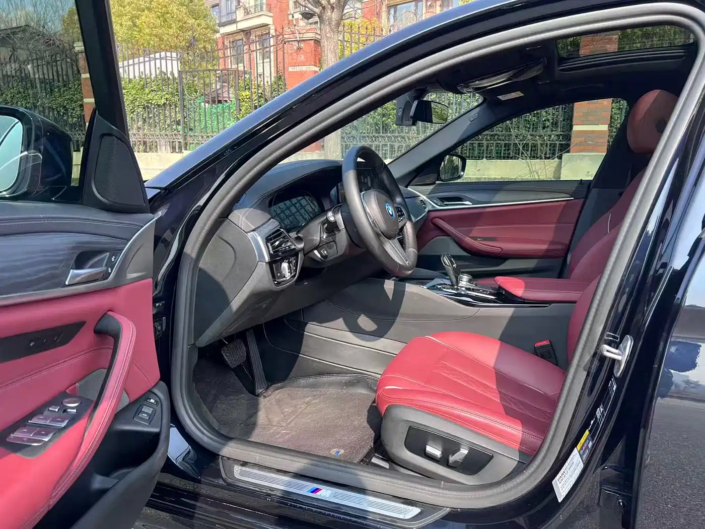BMW 5 Series New Energy 2022 Facelift 535Le M Sport Package фото 12