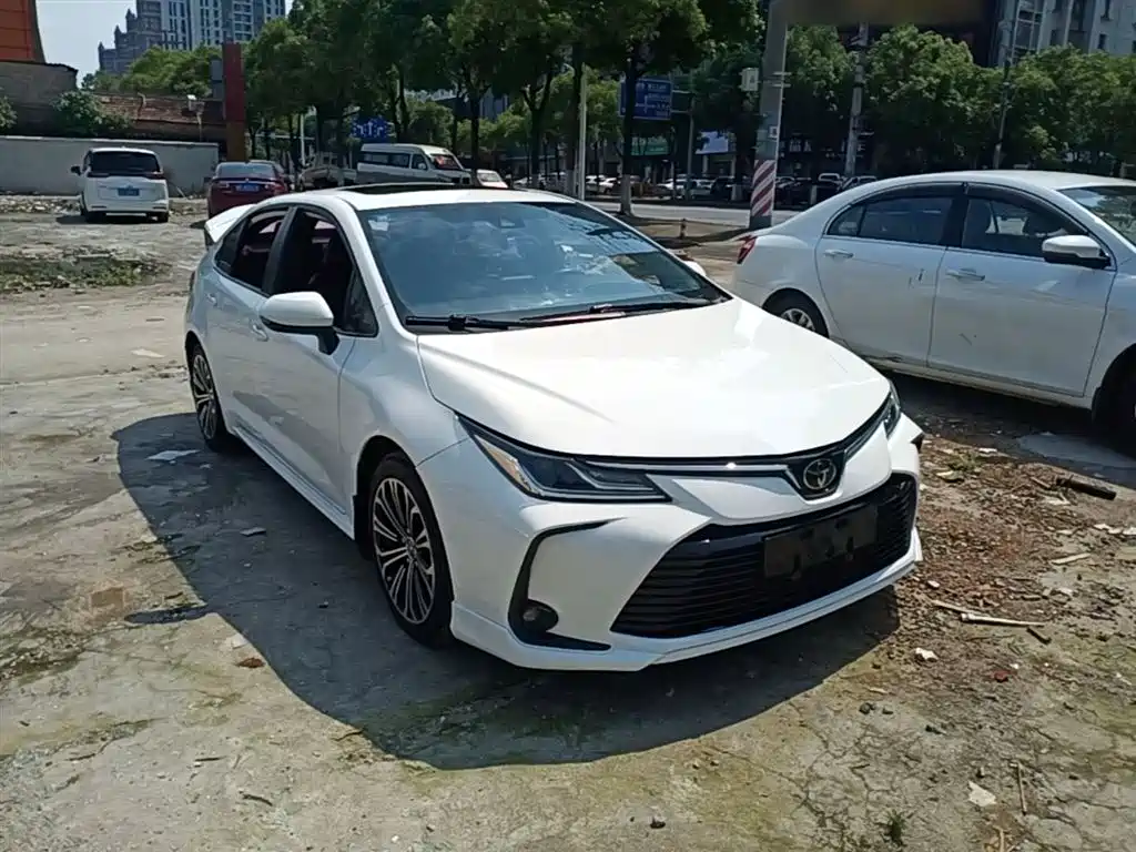 Toyota Corolla 2019 1.2T S-CVT Sport Edition фото 4