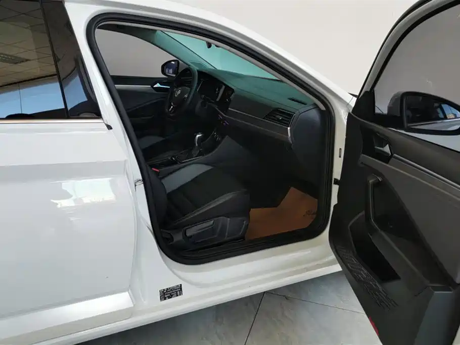 Volkswagen Sagitar 2022 280TSI DSG Surpassing Edition фото 8