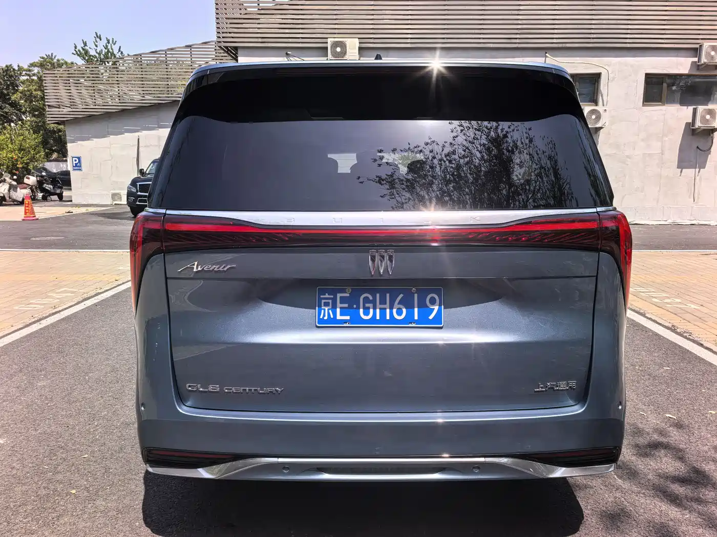 Buick Century 2023 2.0T 7-Seater World Edition фото 23