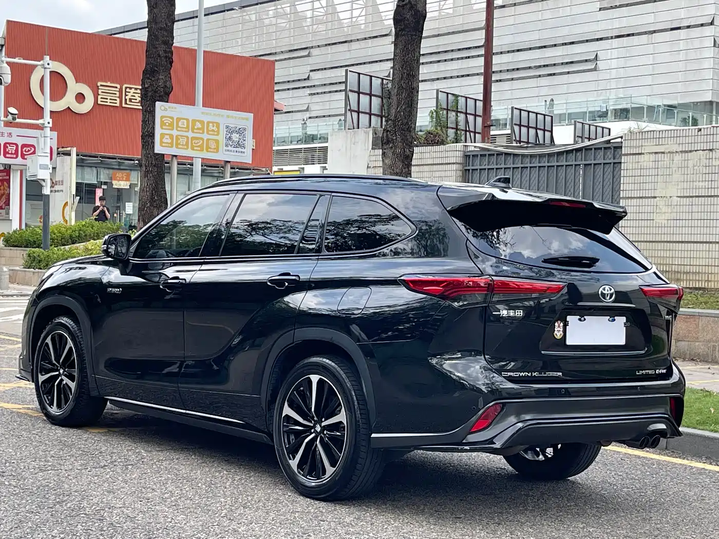 Toyota Crown Kluger 2021 2.5L HEV AWD Flagship Edition фото 15