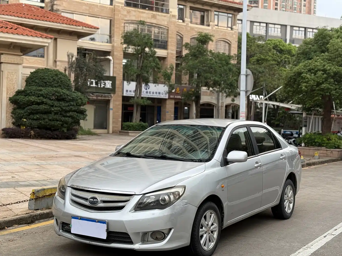 BYD L3 2013 1.5L Automatic Comfort