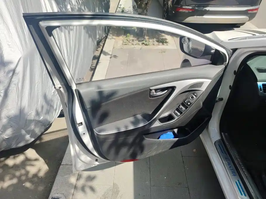 Hyundai Langdong 2016 2016 1.6L Manual Premium Edition