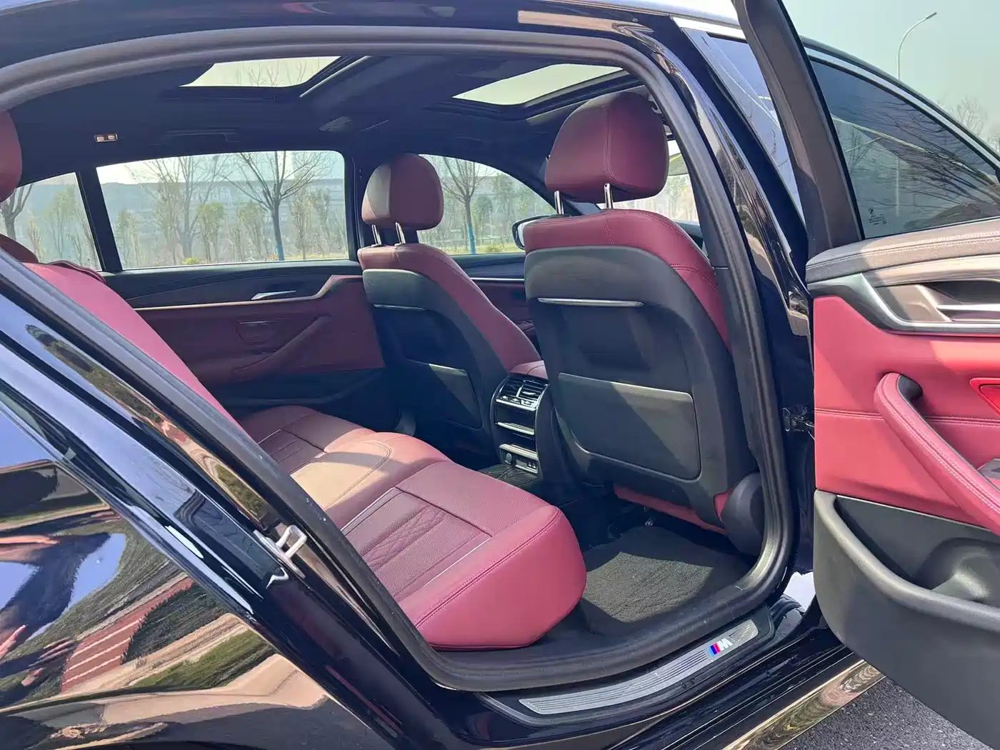 BMW 5 Series New Energy 2022 Facelift 535Le M Sport Package фото 9