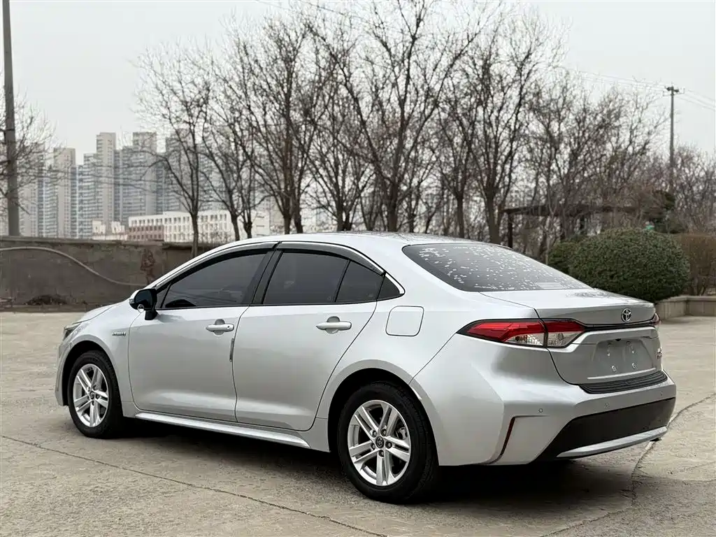 Toyota Levin 2022 Dual Engine 1.8H E-CVT Luxury Edition фото 16