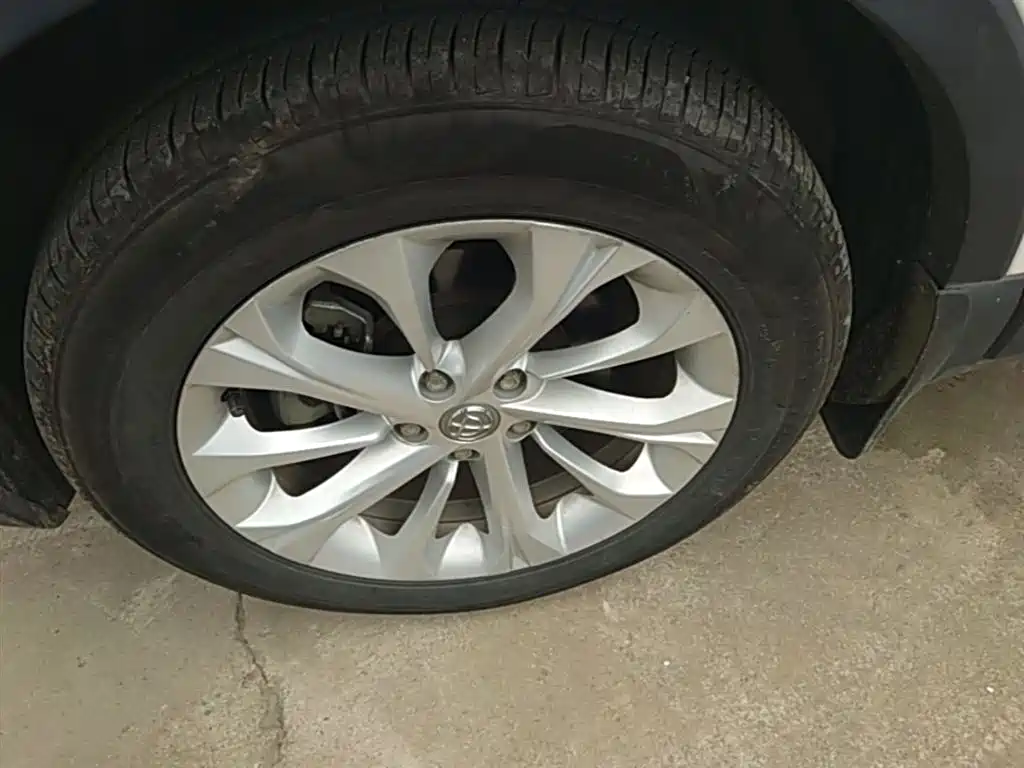 Zhonghua V3 2019 2017 1.5L Manual Comfort