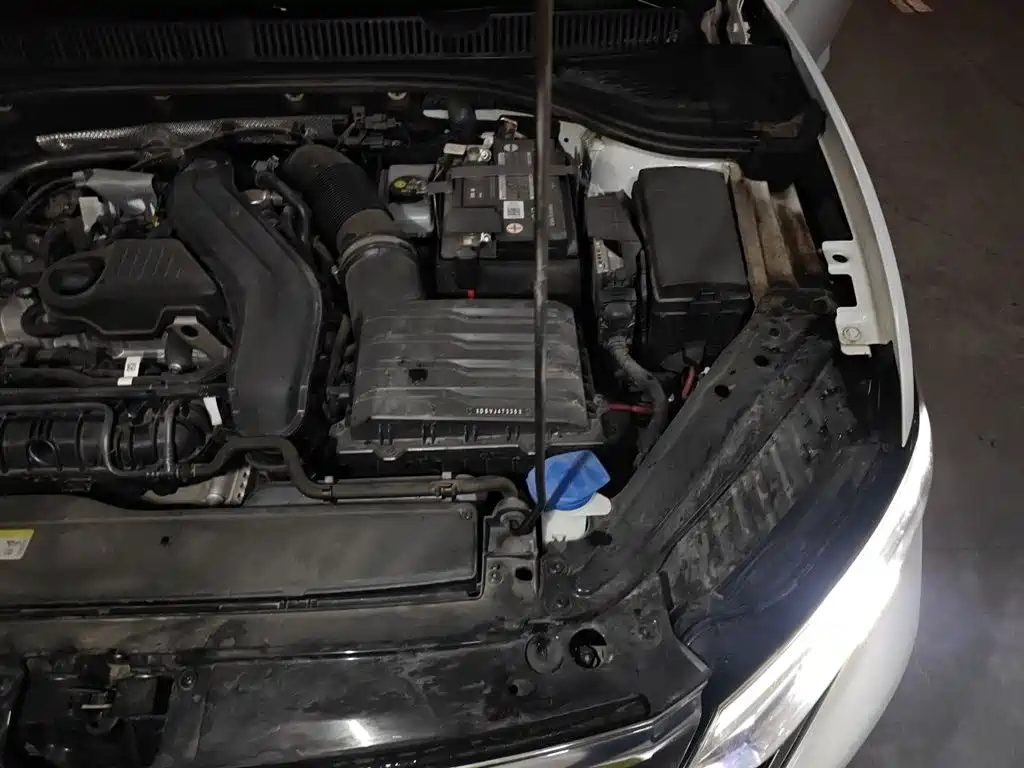 Volkswagen Sagitar 2023 300TSI DSG Surpassing Edition фото 21
