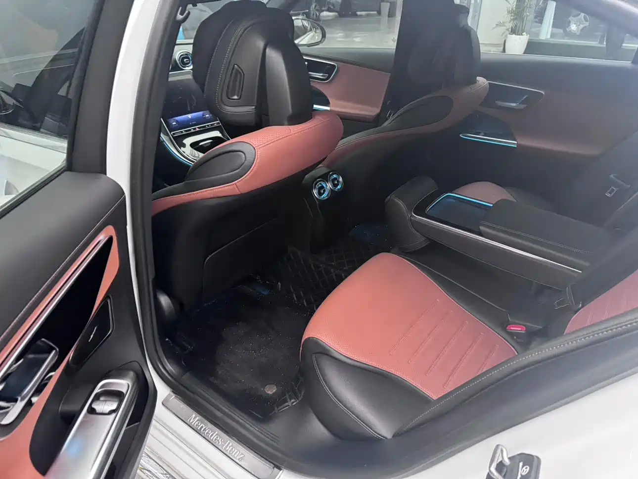 Mercedes-Benz C-Class 2024 Facelift C 260 L Sport фото 14