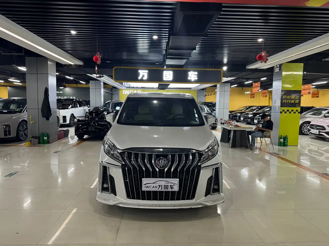 Buick GL8 2018 ES 28T Comfort Type China VI фото 3