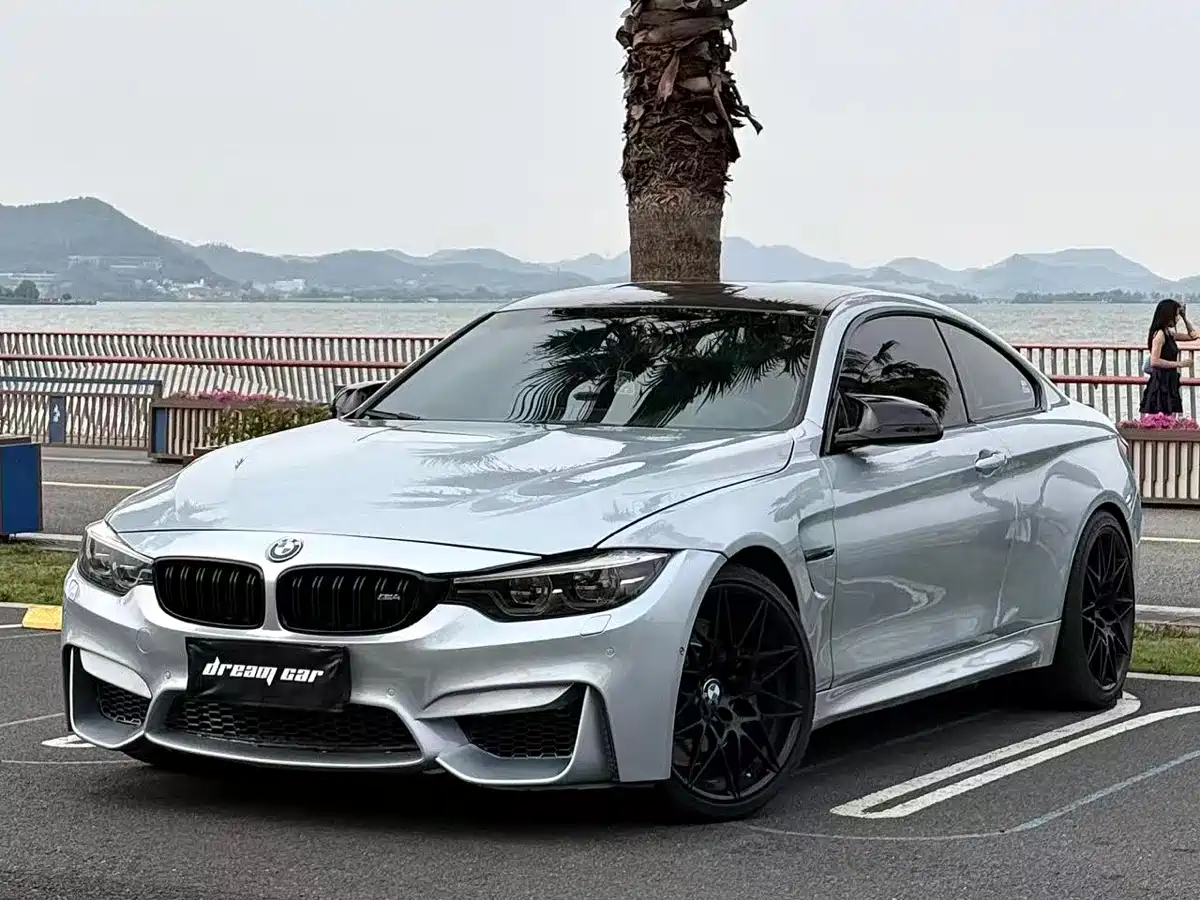 BMW M4 2017 M4 Coupe фото 9