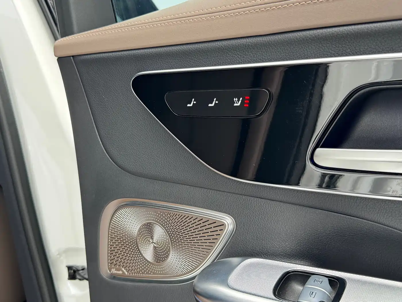 Mercedes-Benz EQE SUV 2023 500 4MATIC Special Edition фото 25