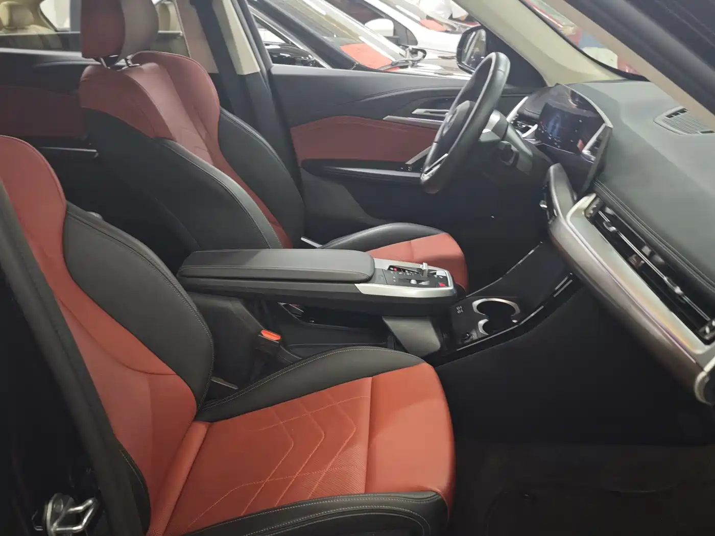 BMW iX1 2023 eDrive25L M Sport Package фото 4