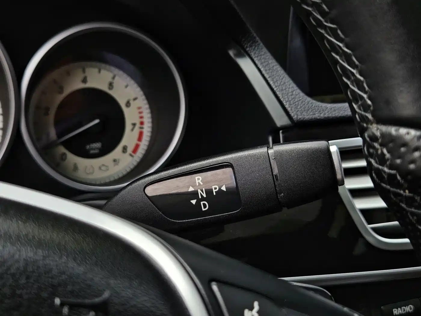 Mercedes-Benz E-Class 2015 E 260 L Sport Luxury фото 15