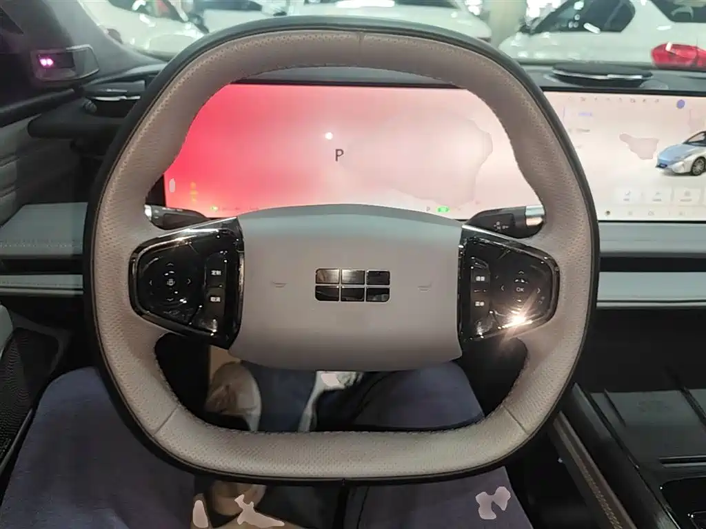 Geely Galaxy Galaxy E8 2025 700km Long Voyage Smart Drive Edition фото 11