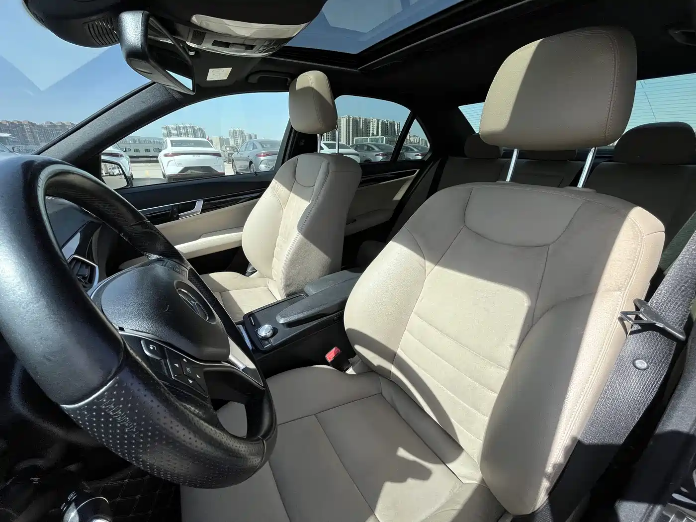 Mercedes-Benz C-Class 2013 C 260 Fashion Grand Edition фото 5
