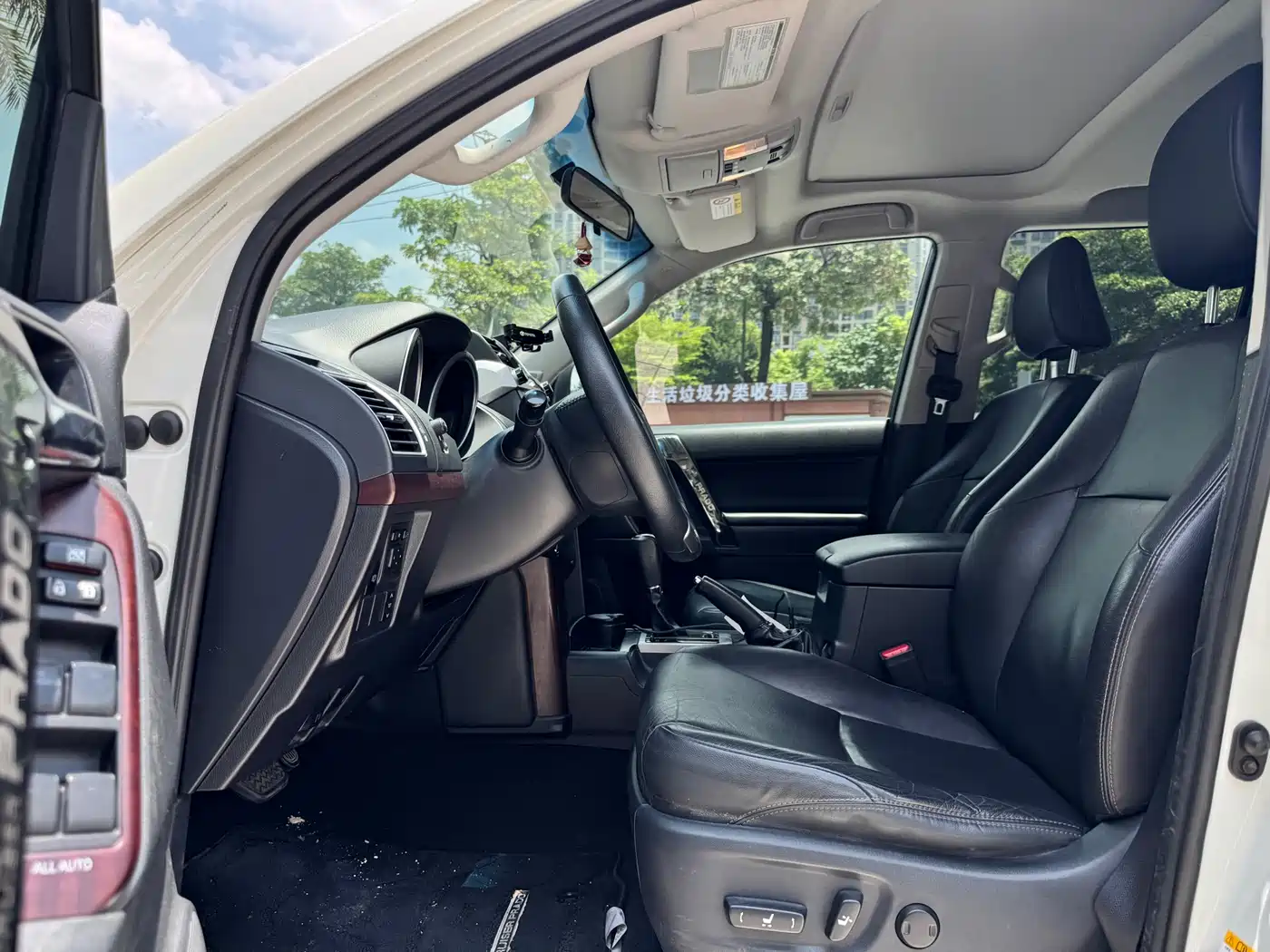 Toyota Prado 2016 3.5L Auto TX-L фото 7