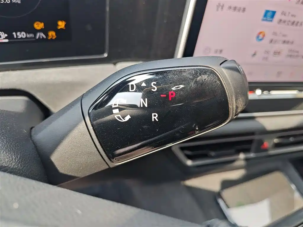 Volkswagen Tiguan L 2024 PRO 380TSI 4WD R-Line Premium Edition фото 14