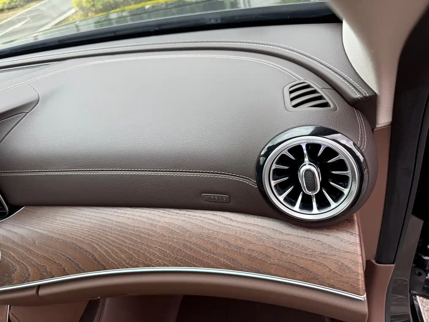 Mercedes-Benz E-Class 2023 E 300 L Fashion фото 45