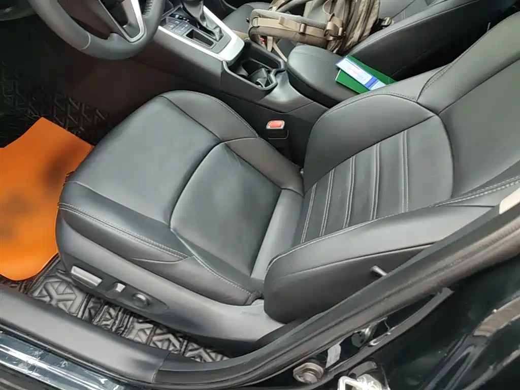 Toyota Wildlander 2022 2.0L CVT FWD Luxury Edition фото 15