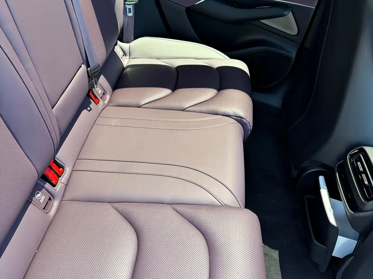 Xiaomi Auto Xiaomi SU7 2024 RWD Ultra Long Range Advanced Smart Driving Pro Edition фото 5