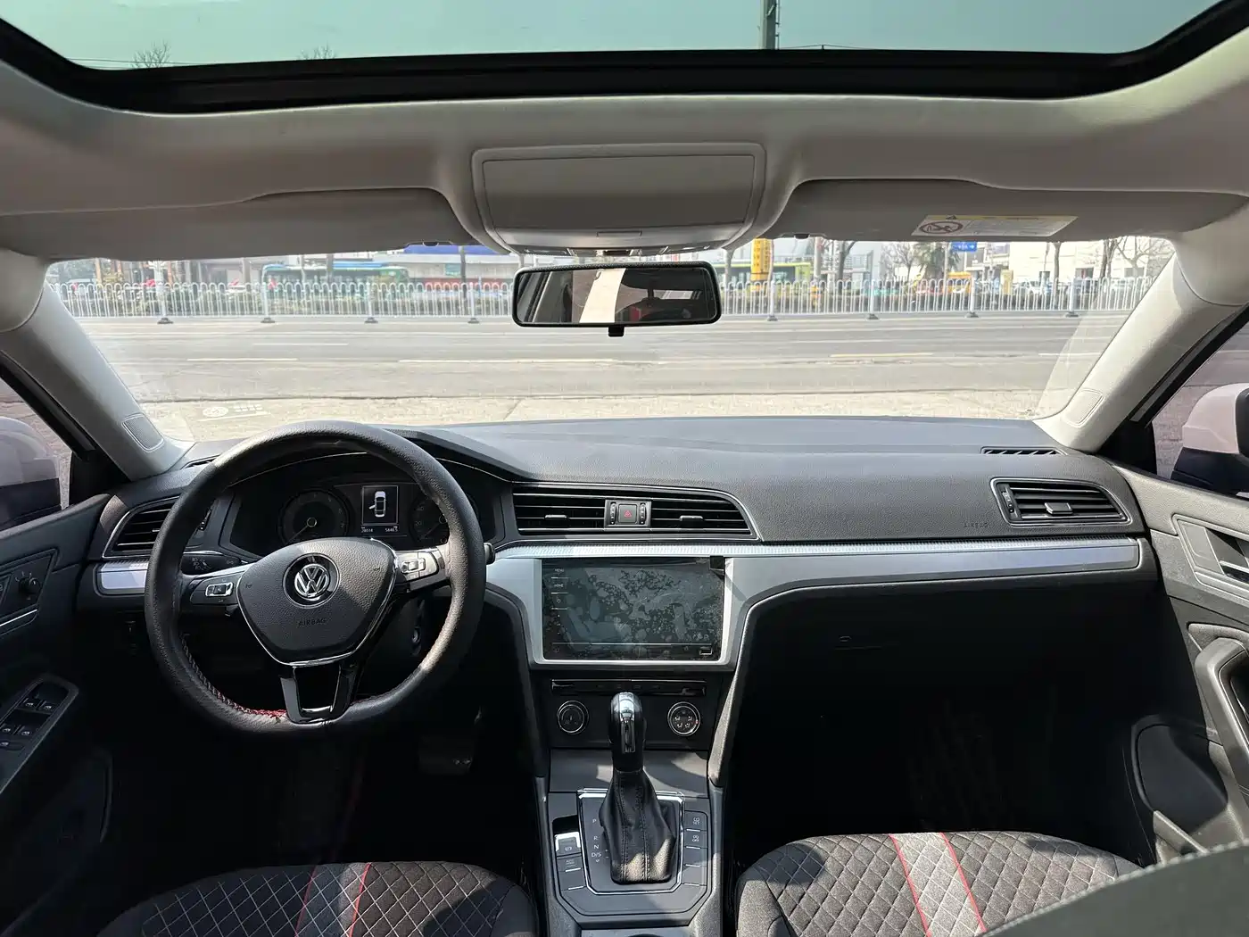 Volkswagen Lamando 2021 230TSI DSG Fashion Edition фото 15