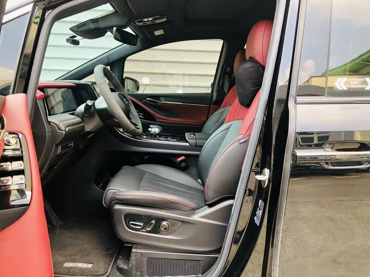 GAC Trumpchi Trumpchi M8 2023 Model Master Series Hybrid Ultimate Edition фото 12