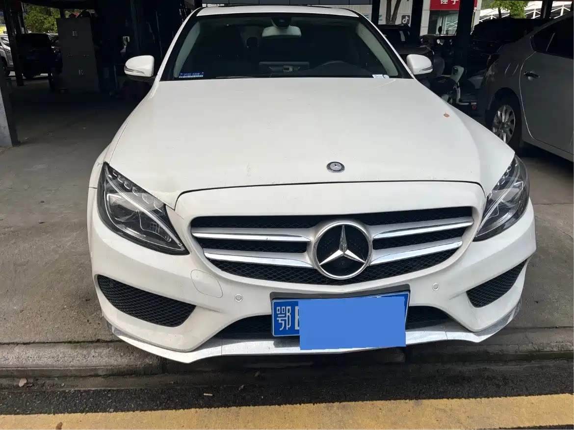 Mercedes-Benz C-Class 2015 Facelift C 180 L Sport фото 2