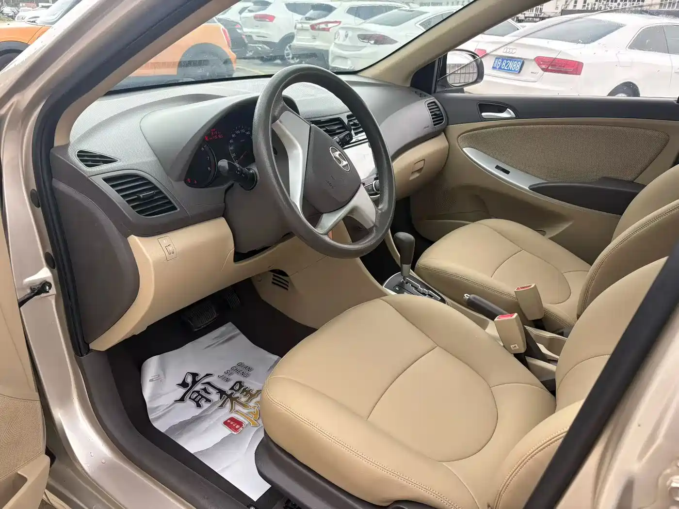 Hyundai Verna 2011 Hatchback 1.4L Automatic Fashion GT фото 7