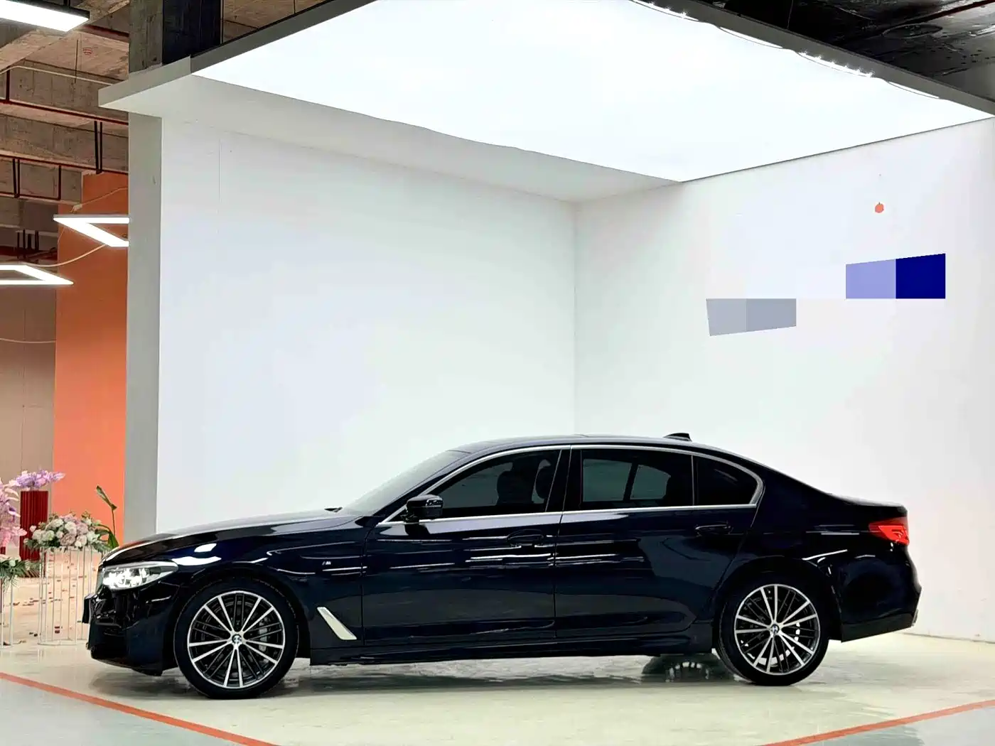 BMW 5 Series 2020 530Li Leading M Sport Package фото 2