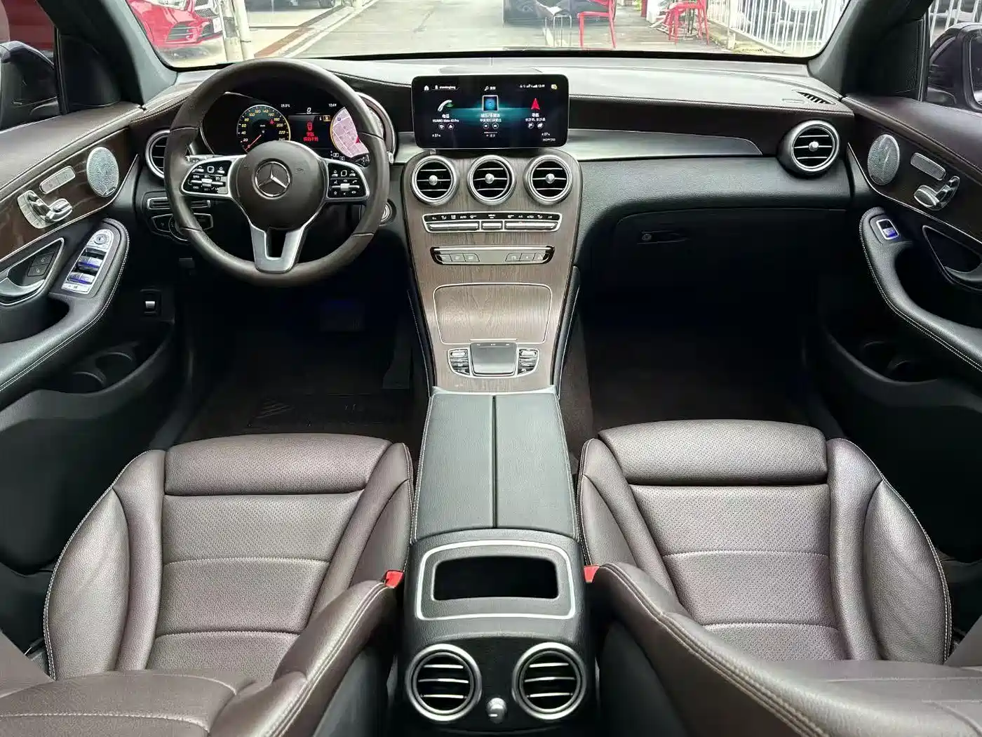 Mercedes-Benz GLC 2021 GLC 300 L 4MATIC Sporty фото 4