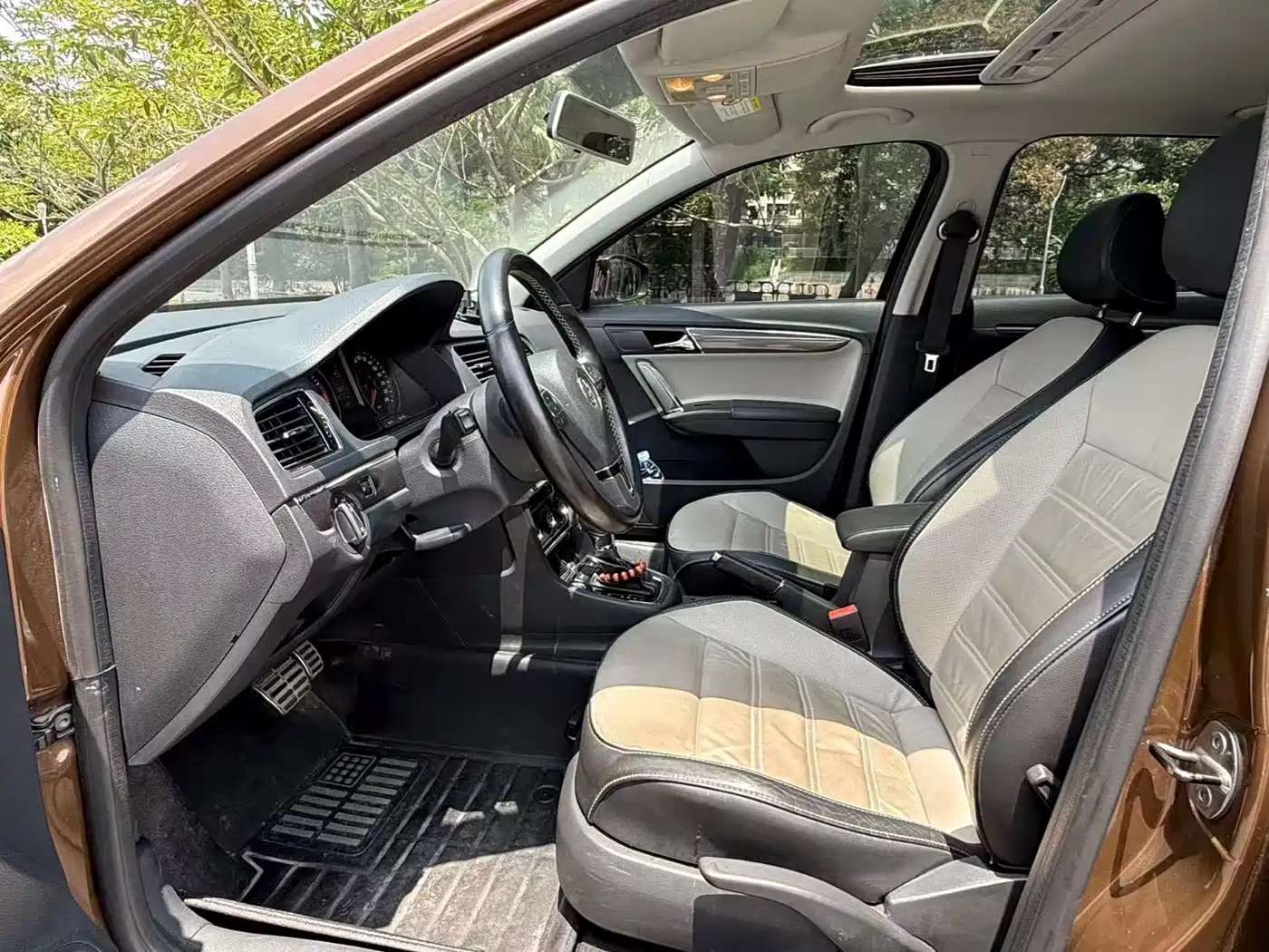 Volkswagen Gran Lavida 2014 1.4TSI DSG фото 7
