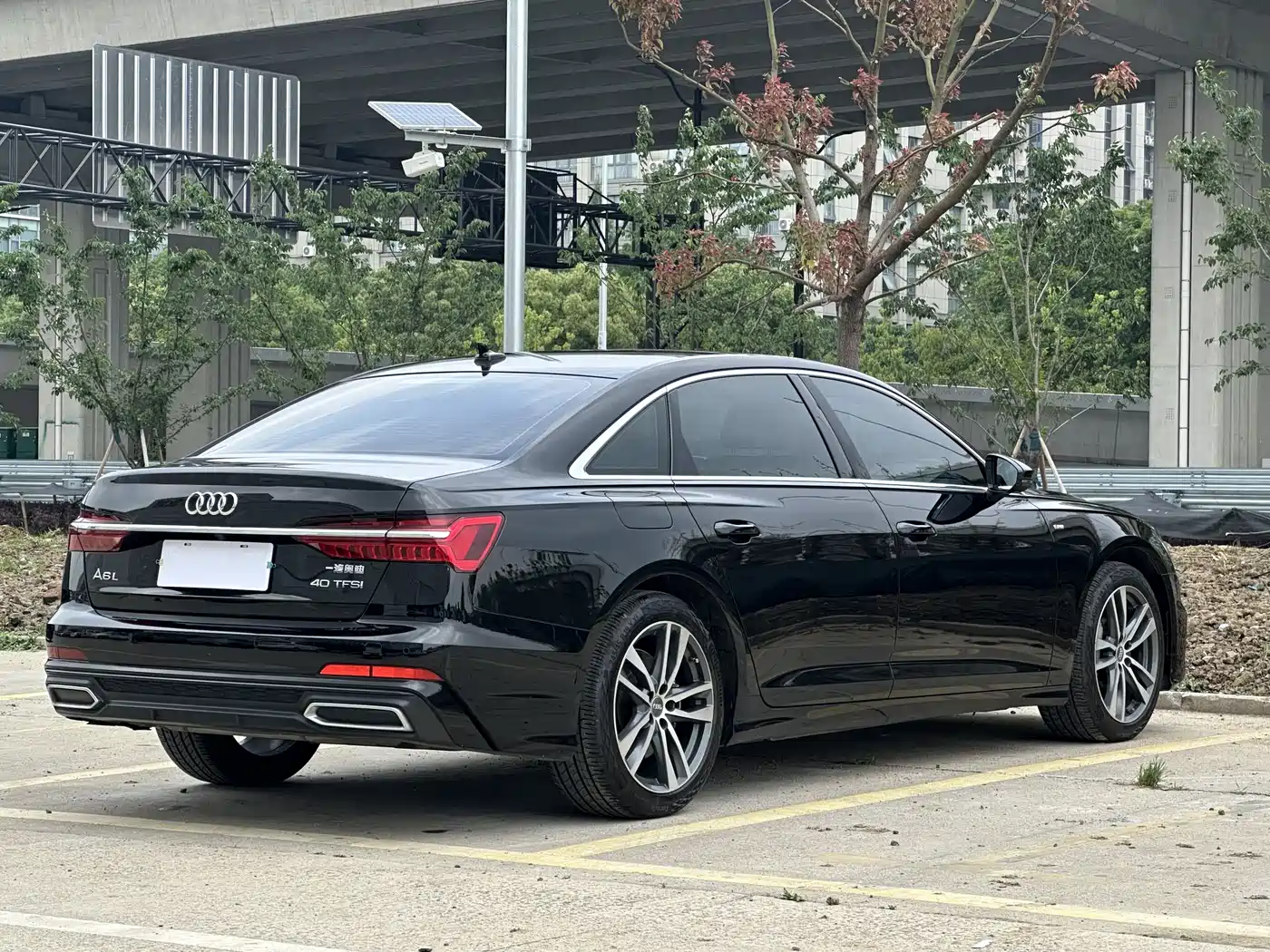 Audi A6L 2021 40 TFSI Luxury Sport фото 19