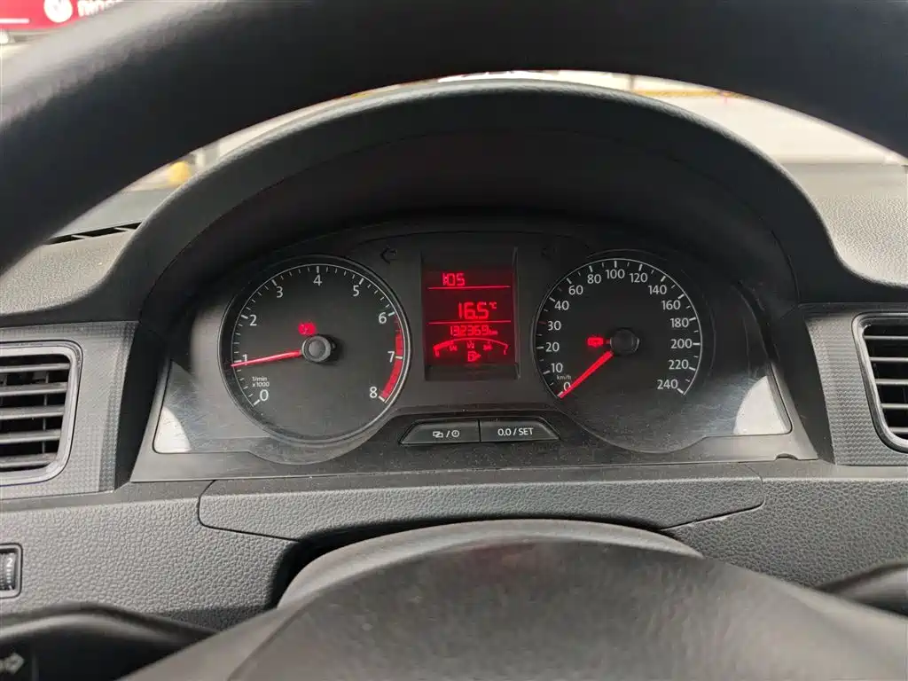 Volkswagen Santana 2016 1.6L Manual Trend Edition фото 12