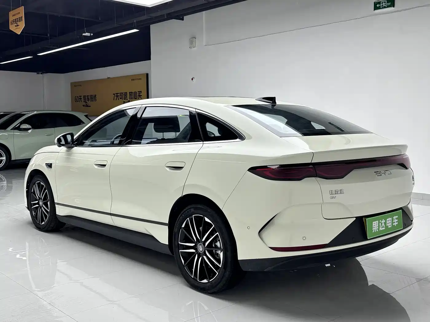 BYD Qin L 2025 Model EV 545KM Excellence Edition фото 6