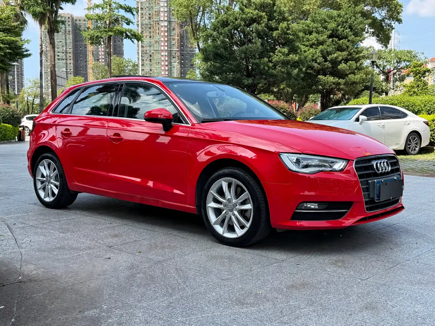 Audi A3 2015 Sportback 40 TFSI Automatic Comfort фото 3