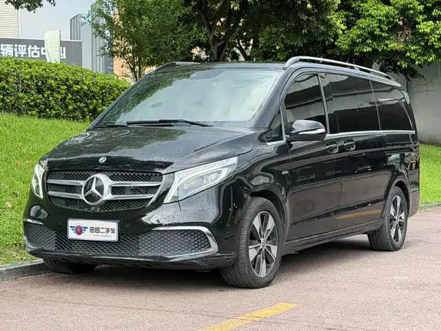 Mercedes-Benz V V 260, Премиум