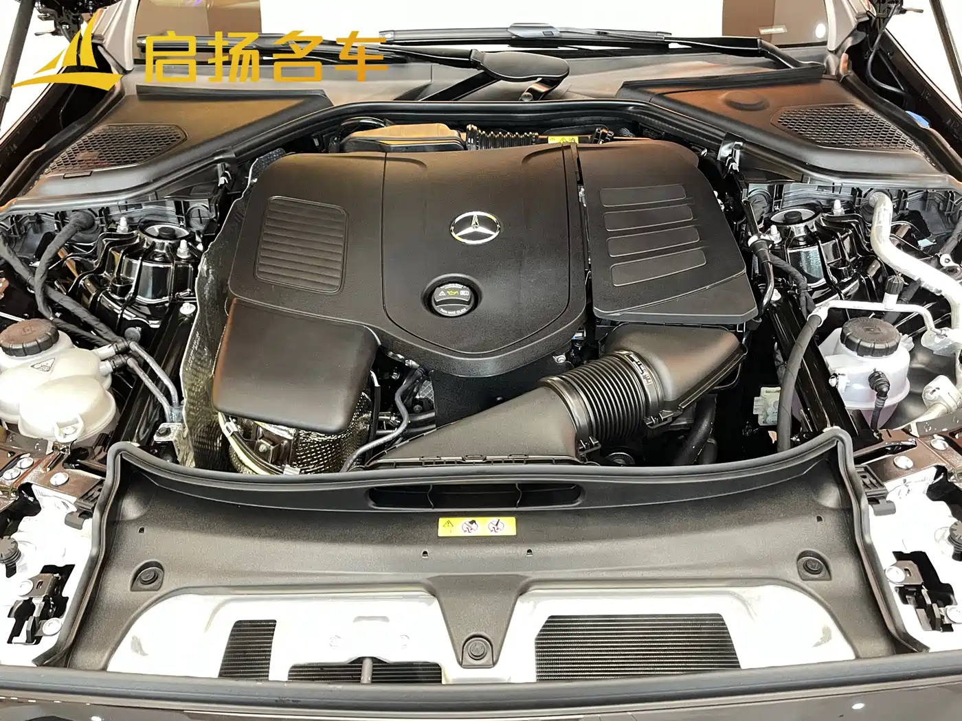 Mercedes-Benz E-Class 2025 E 300 L Luxury фото 25