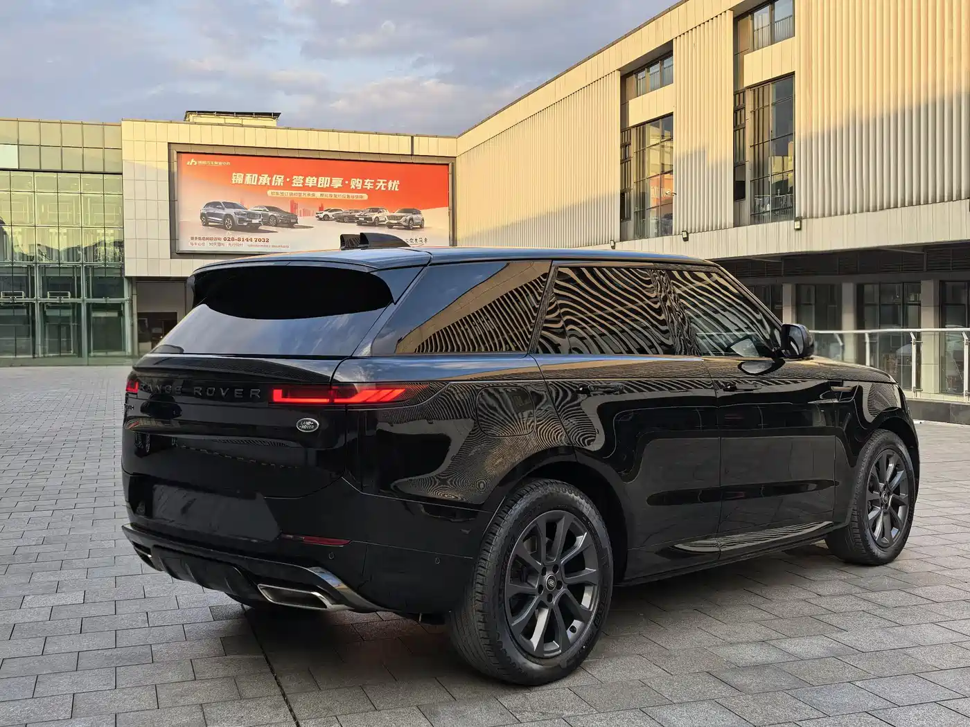 Land Rover Range Rover Sport 2023 400PS Dynamic SE фото 20