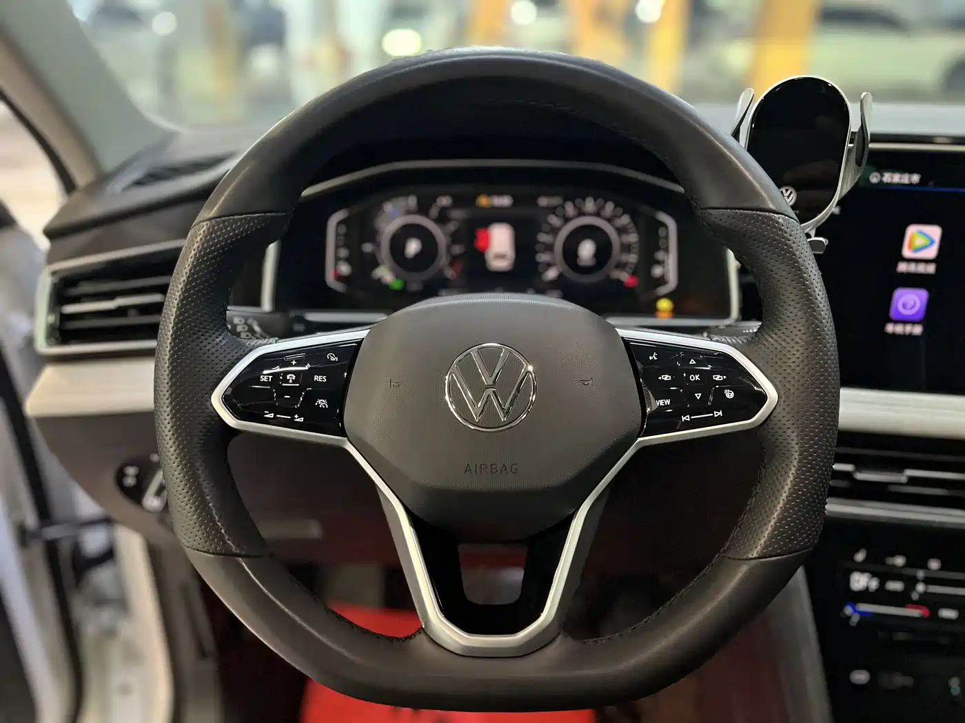 VOLKSWAGEN TIGUAN L NEW ENERGY