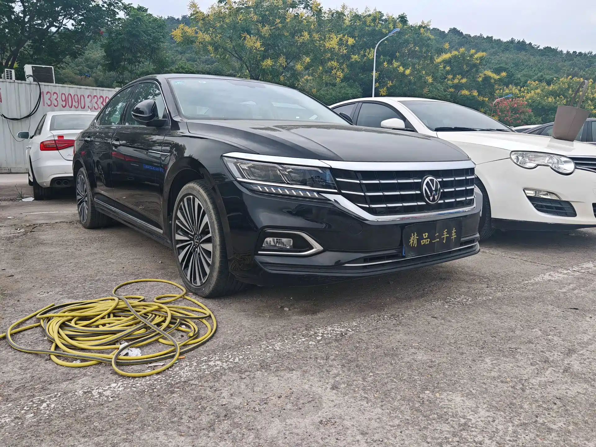 Photo 3 - Volkswagen Passat