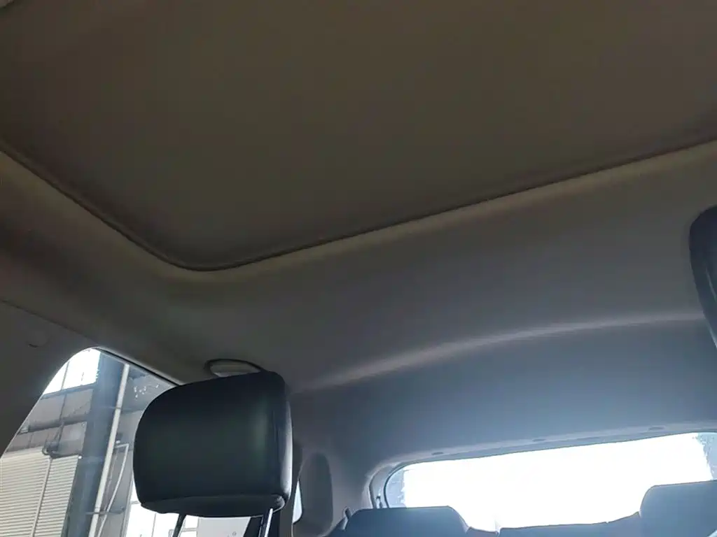 Kia K2 2015 Hatchback 1.4L AT GLS Cool Edition фото 18