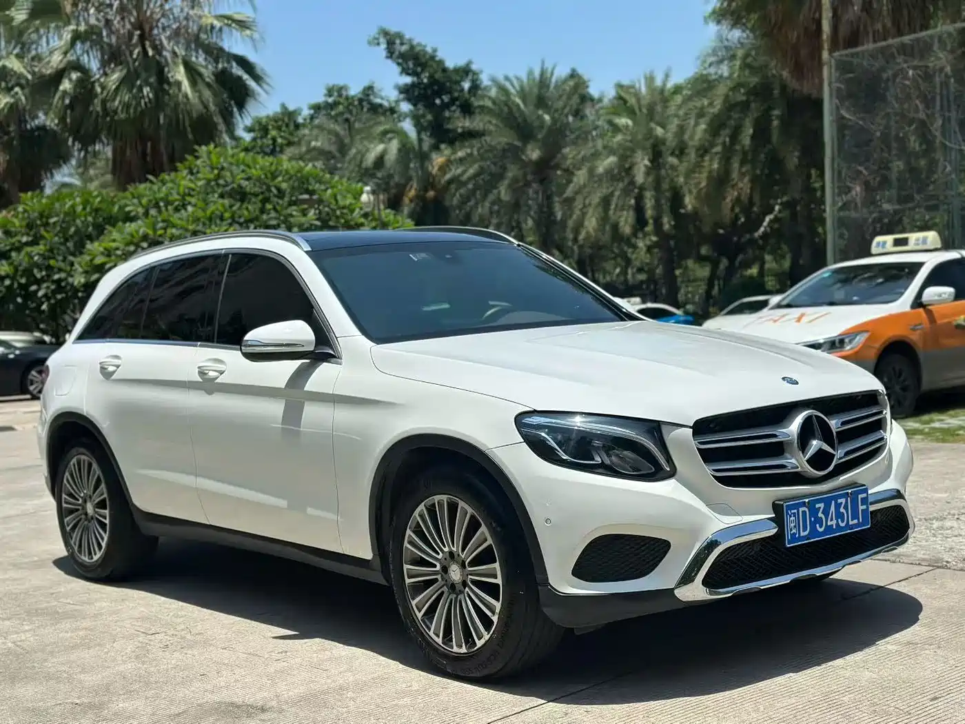 Mercedes-Benz GLC 2016 GLC 260 4MATIC Dynamic фото 3