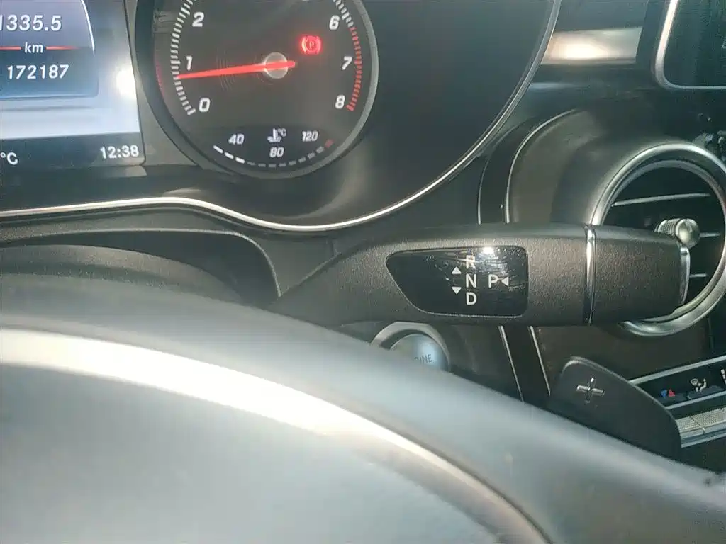 Mercedes-Benz GLC 2016 GLC 300 4MATIC Dynamic фото 14