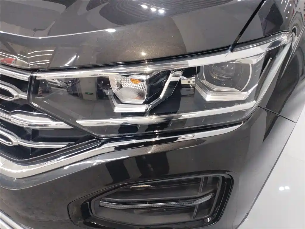 Volkswagen Tayron 2021 330TSI 2WD Luxury Smart Connect Edition фото 24